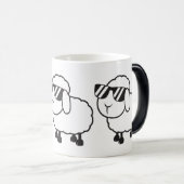 Mug Magique Bande dessinée mignonne de moutons blancs (Devant droit)