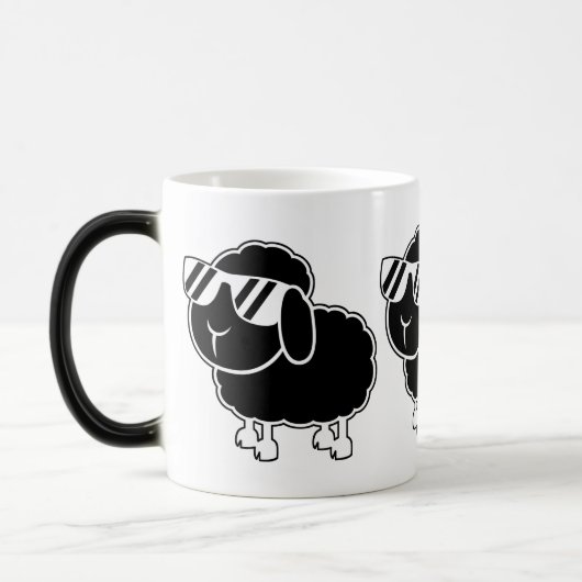 Mug Magique Bande dessinée mignonne de moutons noirs (Gauche)