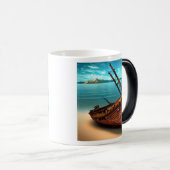 Mug Magique Bateaux déserts sur une plage abandonnée (Devant droit)