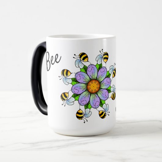 Mug Magique Bee Magical, fleur violette et abeilles mignonnes (Devant gauche)