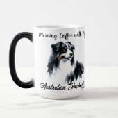 Mug Magique Black moderne sur café blanc Australian Shepherd (Gauche)