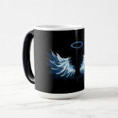Mug Magique Blue Glowing Angel Wings on black background (Devant gauche)