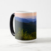 Mug Magique Blue Ridge Mountains Vue Pittoresque (Devant gauche)