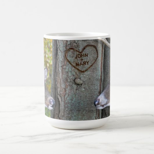 Mug Magique buck et faire avec coeur sur l'arbre avec des noms (Centre)