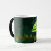 Mug Magique Caméléon mignon vert (Devant gauche)