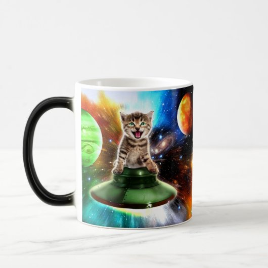 Mug Magique Chat Alien dans la soucoupe de l'ufo (Gauche)