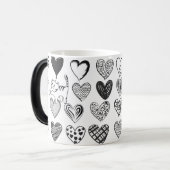 Mug Magique Chat noir et blanc et Motif de coeur (Devant gauche)