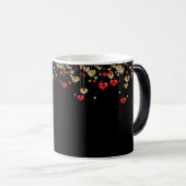 Mug Magique Cœurs rouges et dorés sur fond noir (Devant droit)