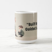 Mug Magique Construit par l'amour. Guidé par Papa (Centre)