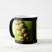 Mug Magique Couture du base-ball de Fastpitch (Devant gauche)