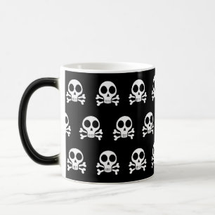 Mug Magique Crâne éffrayant sur un arrière - plan noir