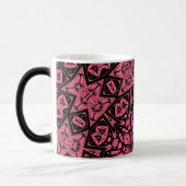 Mug Magique Écharpe patchwork ornement rose et noir (Gauche)
