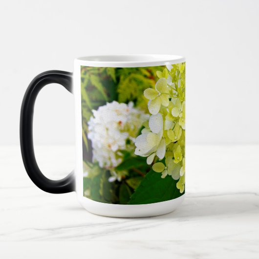 Mug Magique Élégante Chartreuse Vert Limelight Hydrangea (Gauche)