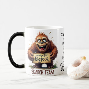 Mug Magique Équipe de recherche de Bigfoot Sasquatch heureux