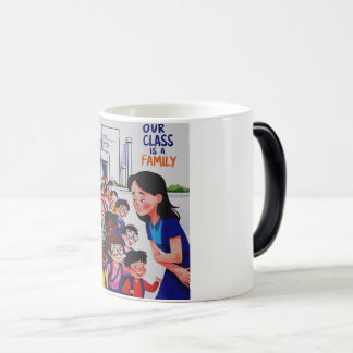 Mug Magique Femmes Notre classe est une famille