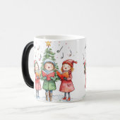 Mug Magique Festive Carolers ravi (Devant gauche)