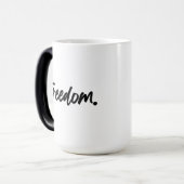 Mug Magique Freedom. Minimalist Black (Devant gauche)