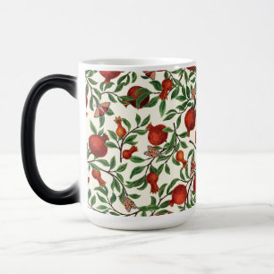 Mug Magique Grenades et papillons Bella sur blanc