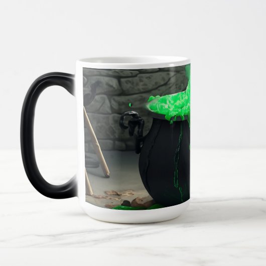 Mug Magique Halloween en cauldron de sorcière bouillonnante (Gauche)