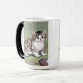 Mug Magique Illustration vintage de chaton rayé (Devant gauche)