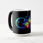 Mug Magique Infini vibrant avec papillon arc-en-ciel sur noir (Devant gauche)