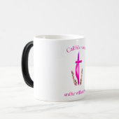 Mug Magique Invoquez le nom de Jésus (Devant gauche)