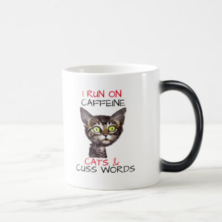 MUG MAGIQUE JE COURS SUR CAFFEINE CATS & MOTS CUSS