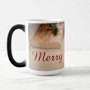 Mug Magique Les cadeaux festifs comme motif de Noël