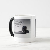 MUG MAGIQUE LES CHIRURGIENS ORTHOPÉDIQUES SONT HIP (Devant gauche)