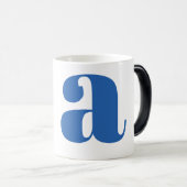 Mug Magique Lettre initiale de monogramme moderne en bleu perv (Devant droit)