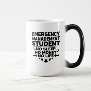 Mug Magique L'étudiant en gestion d'urgence ne dort pas de l'a