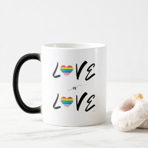 Mug Magique LGBTQIA LOVE est LOVE Rainbow Heart Pride drapeau