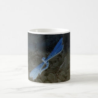 Mug Magique Libellule sur la dentelle