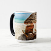 Mug Magique Lounge on beach throw pillow (Devant gauche)