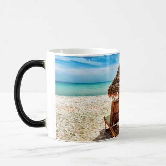 Mug Magique Lounge on beach throw pillow (Gauche)