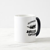 Mug Magique Low Altitude Humor Warbird Pilot Tee (Devant droit)