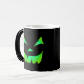 Mug Magique Luminosité dans le Citrouille Jack-o'-lantern vert (Devant gauche)