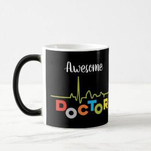 Mug Magique Magnifique Docteur Colorful Lettres sur Noir