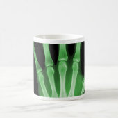 Mug Magique Main verte de squelette de rayon X (Centre)