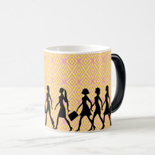 Mug Magique Marche : Marche femme Silhouette (Devant droit)