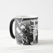 Mug Magique Moteur de voiture Vintage (Devant gauche)