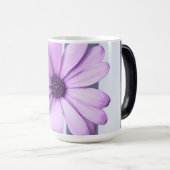 Mug Magique motif rayé avec marguerites violettes (Devant droit)