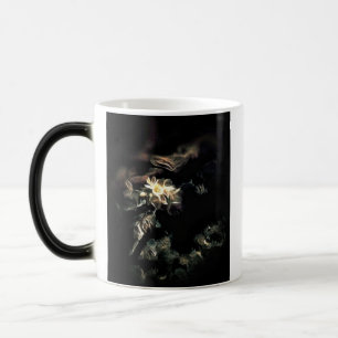 Mug Magique MRN MRNStudios neonouveau fleurs surréalistes faux