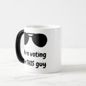 Mug Magique Nous votons pour ce type (Devant gauche)