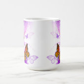 Mug Magique Papillons Monarque sur Arrière - plan pourpre (Centre)