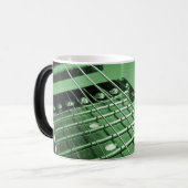 Mug Magique Plan rapproché vert de guitare électrique (Devant gauche)