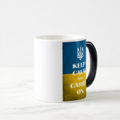 Mug Magique Restez calme et continuez votre trident emblème uk (Devant droit)
