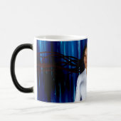 Mug Magique Sade Idahosa Scarlett, analyste en cybersécurité (Gauche)