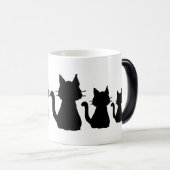 Mug Magique Silhouettes de chat noir Papillon rose (Devant droit)