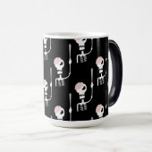 Mug Magique Squelette d'Halloween avec une épée  (Devant droit)